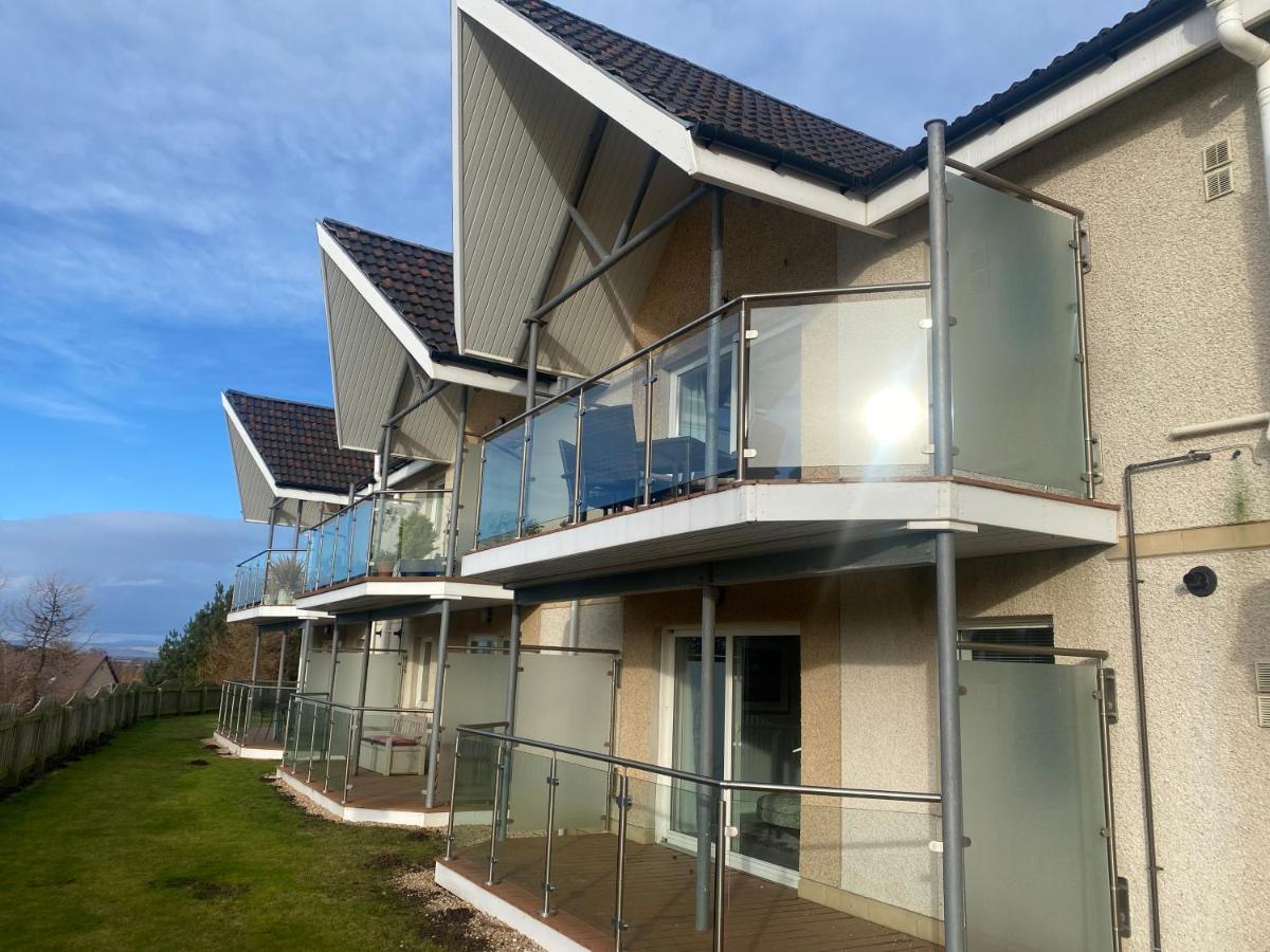 The Duplex Nairn- Spacious 3 Bedroom With Sunny Balcony Exteriör bild